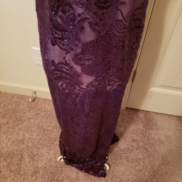 Elegant sequin Emerald Sundae  gown - Picture 2 of 8